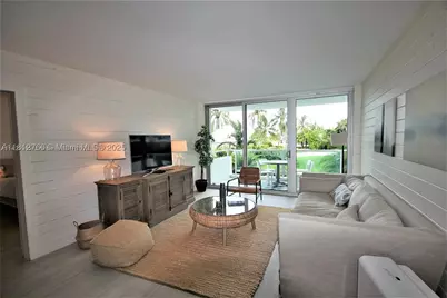 5161 Collins #315, Miami Beach, FL 33140 - Photo 9