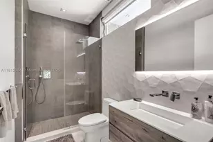 420 Island, Key Biscayne, FL 33149 - Photo 29