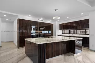 18555 Collins, Sunny Isles Beach, FL 33160 - Photo 9