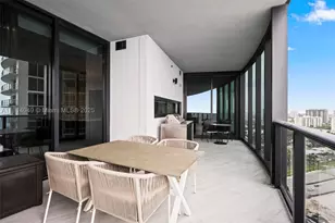 18555 Collins, Sunny Isles Beach, FL 33160 - Photo 15