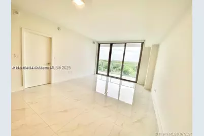 16385 Biscayne #702, North Miami Beach, FL 33160 - Photo 13