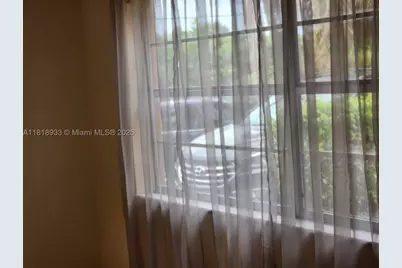 241 SE 9th #110, Pompano Beach, FL 33060 - Photo 17
