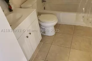 241 SE 9th, Pompano Beach, FL 33060 - Photo 5