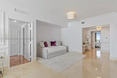 17875 Collins #3404, Sunny Isles Beach, FL 33160 - Photo 5