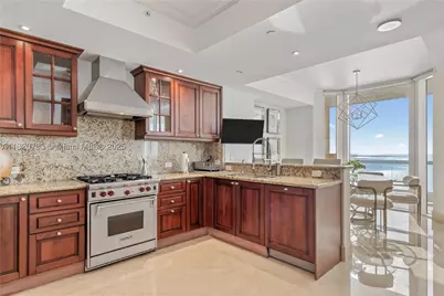17875 Collins #3404, Sunny Isles Beach, FL 33160 - Photo 9