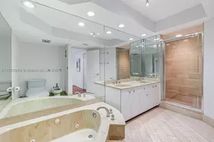 20281 E Country Club, Aventura, FL 33180 - Photo 29