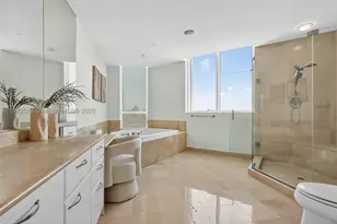 20155 NE 38th, Aventura, FL 33180 - Photo 45