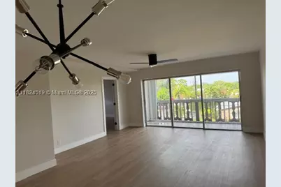 215 SE 3rd #307B, Hallandale Beach, FL 33009 - Photo 11