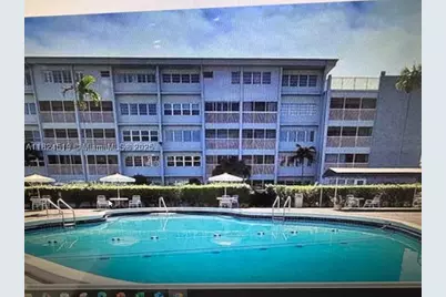 215 SE 3rd #307B, Hallandale Beach, FL 33009 - Photo 3