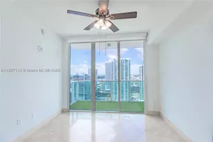 31 SE 5th, Miami, FL 33131 - Photo 15