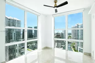 31 SE 5th, Miami, FL 33131 - Photo 17
