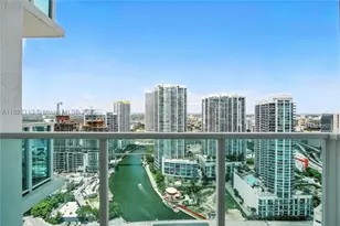 31 SE 5th, Miami, FL 33131 - Photo 21