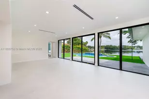 7101 E Troon, Miami Lakes, FL 33014 - Photo 17