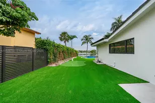 7101 E Troon, Miami Lakes, FL 33014 - Photo 9