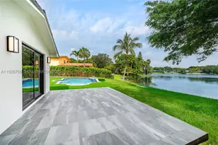 7101 E Troon, Miami Lakes, FL 33014 - Photo 7