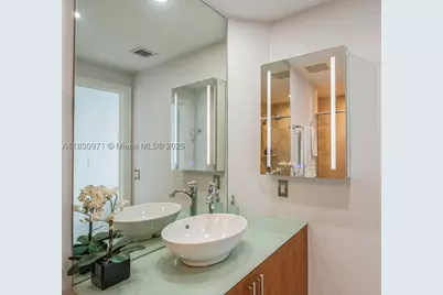 315 NE 3rd #1602, Fort Lauderdale, FL 33301 - Photo 5