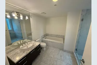 244 Biscayne #908, Miami, FL 33132 - Photo 7
