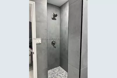42 SE 10th, Dania Beach, FL 33004 - Photo 13