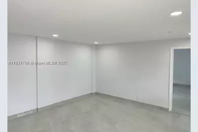 42 SE 10th, Dania Beach, FL 33004 - Photo 39