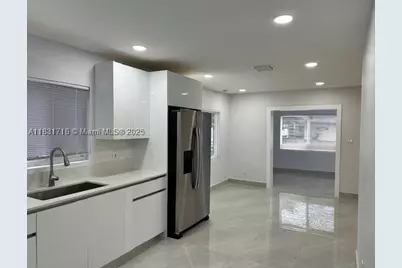 42 SE 10th, Dania Beach, FL 33004 - Photo 11