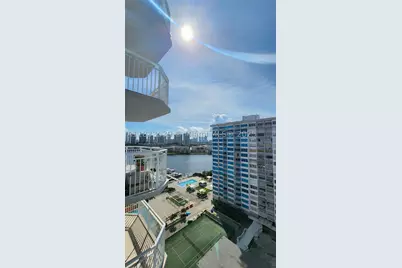 18051 Biscayne #1705, Aventura, FL 33160 - Photo 23
