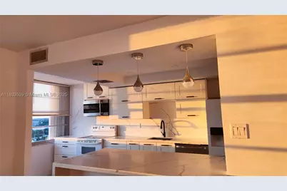 18051 Biscayne #1705, Aventura, FL 33160 - Photo 11