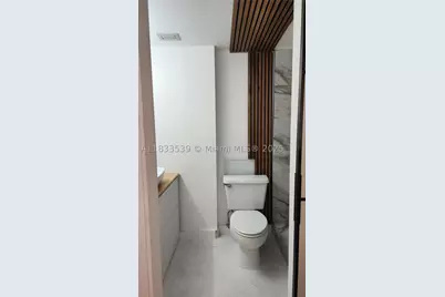 18051 Biscayne #1705, Aventura, FL 33160 - Photo 17