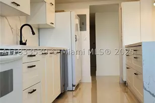18051 Biscayne, Aventura, FL 33160 - Photo 3