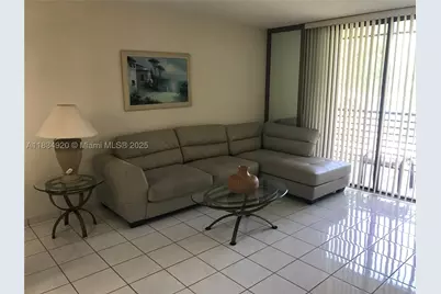 1101 Colony Point #206, Pembroke Pines, FL 33026 - Photo 7