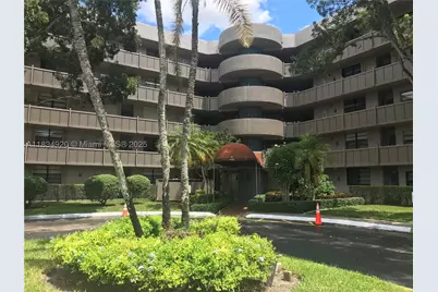 1101 Colony Point #206, Pembroke Pines, FL 33026 - Photo 3