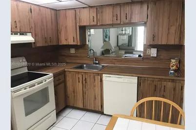 1101 Colony Point #206, Pembroke Pines, FL 33026 - Photo 15