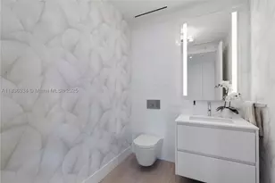 300 Biscayne Blvd, Miami, FL 33131 - Photo 15