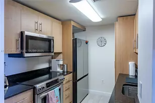 10275 Collins, Bal Harbour, FL 33154 - Photo 7