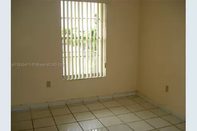 5755 W 20 #206, Hialeah, FL 33012 - Photo 11