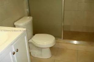 5755 W 20, Hialeah, FL 33012 - Photo 15