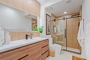 20379 W Country Club, Aventura, FL 33180 - Photo 21