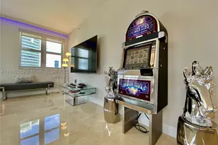 19900 E Country Club, Aventura, FL 33180 - Photo 9