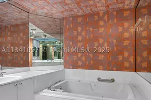 20185 E Country Club, Aventura, FL 33180 - Photo 17