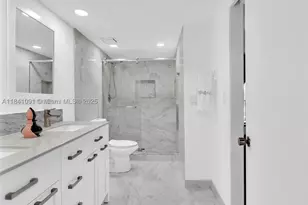 19200 NE 25th, Miami, FL 33180 - Photo 41