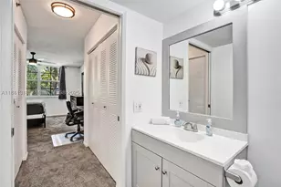 19701 E Country Club, Aventura, FL 33180 - Photo 17