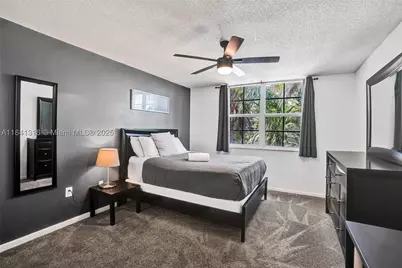 19701 E Country Club #5306, Aventura, FL 33180 - Photo 13