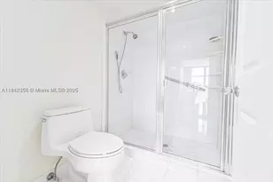 3500 Mystic Pointe, Aventura, FL 33180 - Photo 25