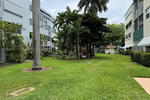 1333 E Hallandale Beach, Hallandale Beach, FL 33009 - Photo 17