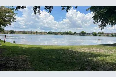19080 NE 3rd #307, Miami, FL 33179 - Photo 15