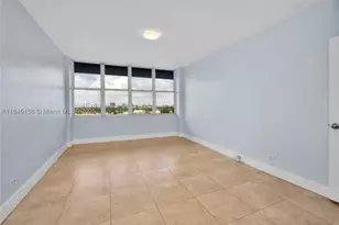 7441 Wayne, Miami Beach, FL 33141 - Photo 5