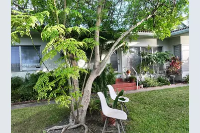 2200 Bay #3, Miami Beach, FL 33141 - Photo 11