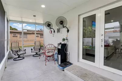9311 SW 37th, Miami, FL 33165 - Photo 27