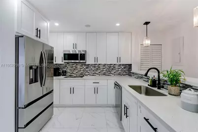 9311 SW 37th, Miami, FL 33165 - Photo 17