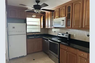 501 Blue Heron #110-A, Hallandale Beach, FL 33009 - Photo 13