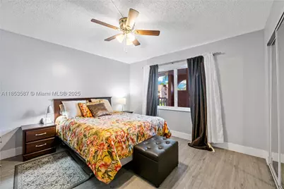 9461 Sunrise Lakes #207, Sunrise, FL 33322 - Photo 5